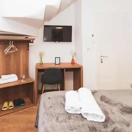Tier Center Hotel 3*