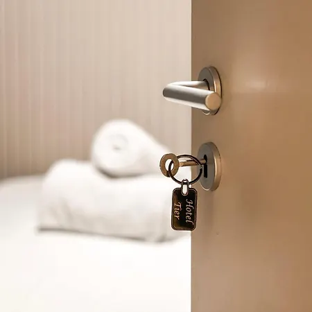 Отель Tier Center 3*