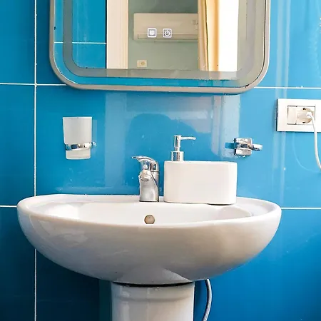 Tier Center Отель 3*