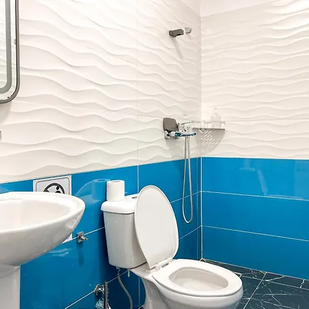 Отель Tier Center 3*