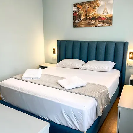 Tier Center Отель