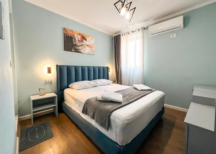 Tier Center ティラナ