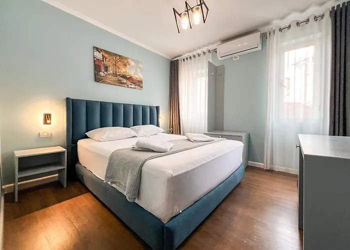 ホテル Tier Center ティラナ