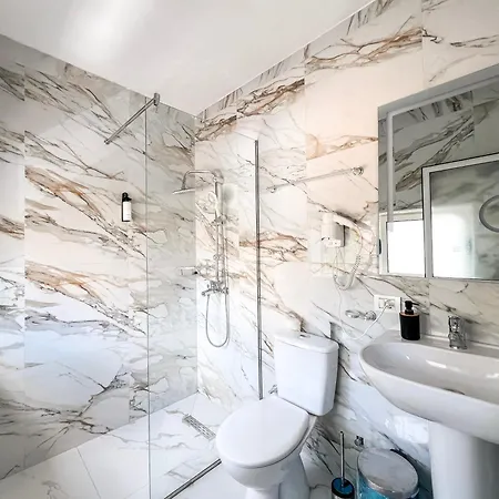 Tier Center 3* Tirana