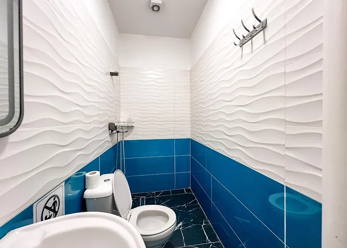 מלון Tier Center 3*