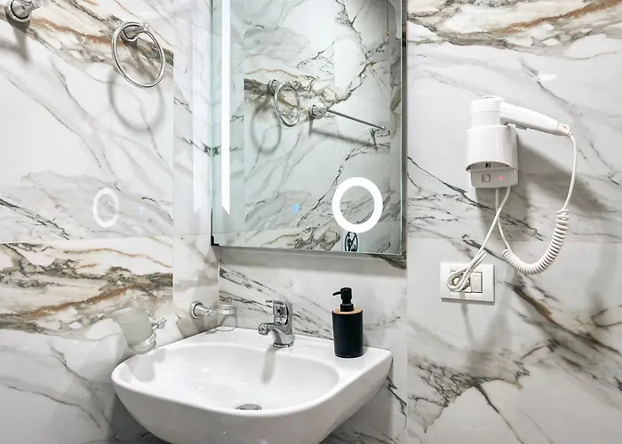 Tier Center Ξενοδοχείο 3*